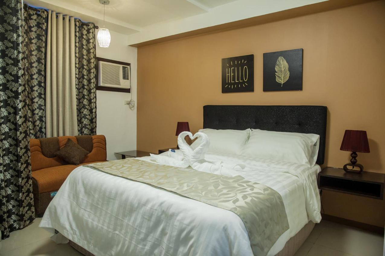 Melbourne Suites Makati City Екстериор снимка