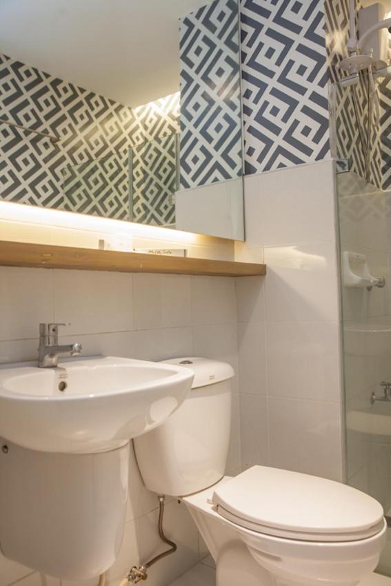 Melbourne Suites Makati City Екстериор снимка