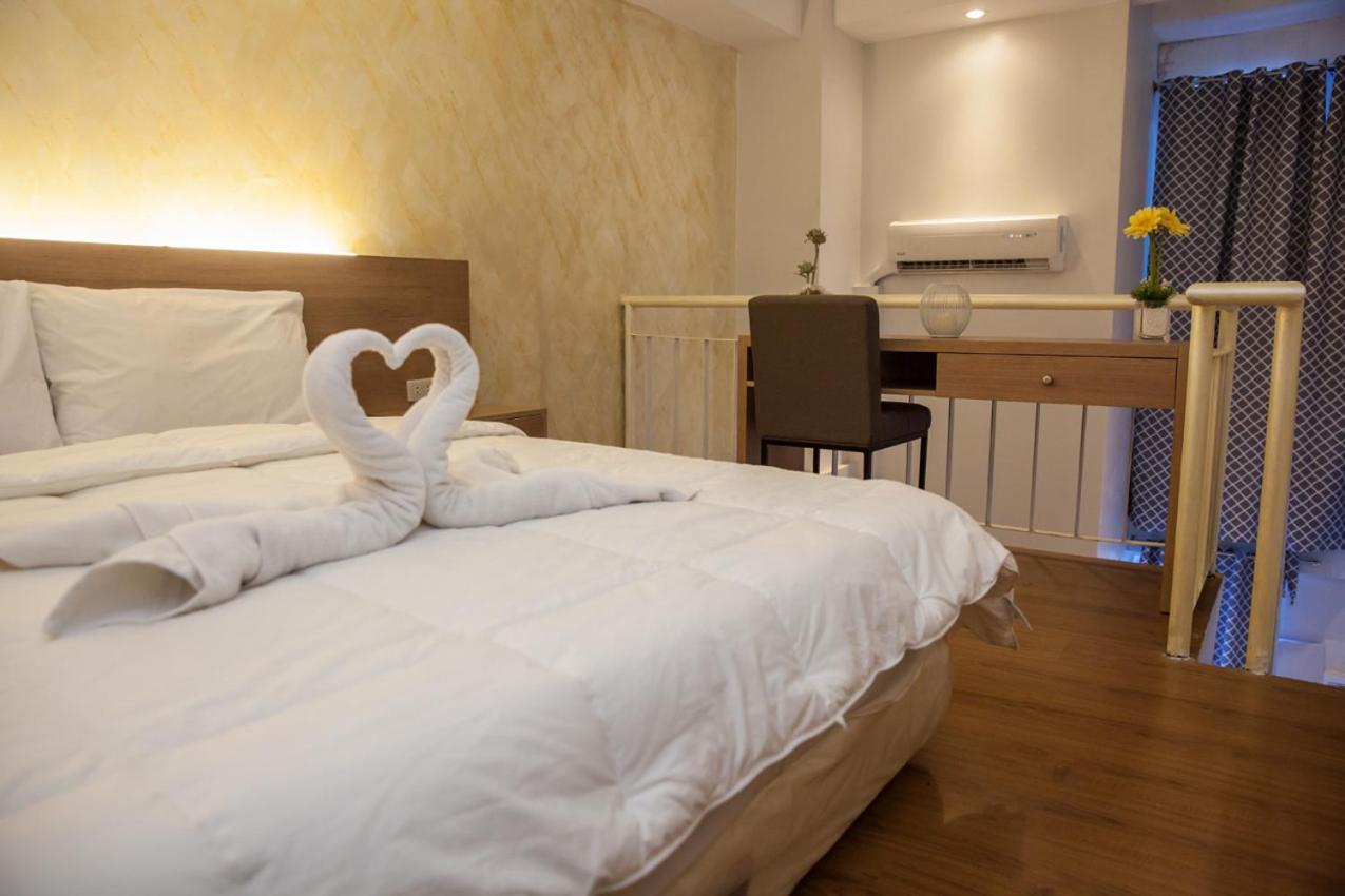 Melbourne Suites Makati City Екстериор снимка