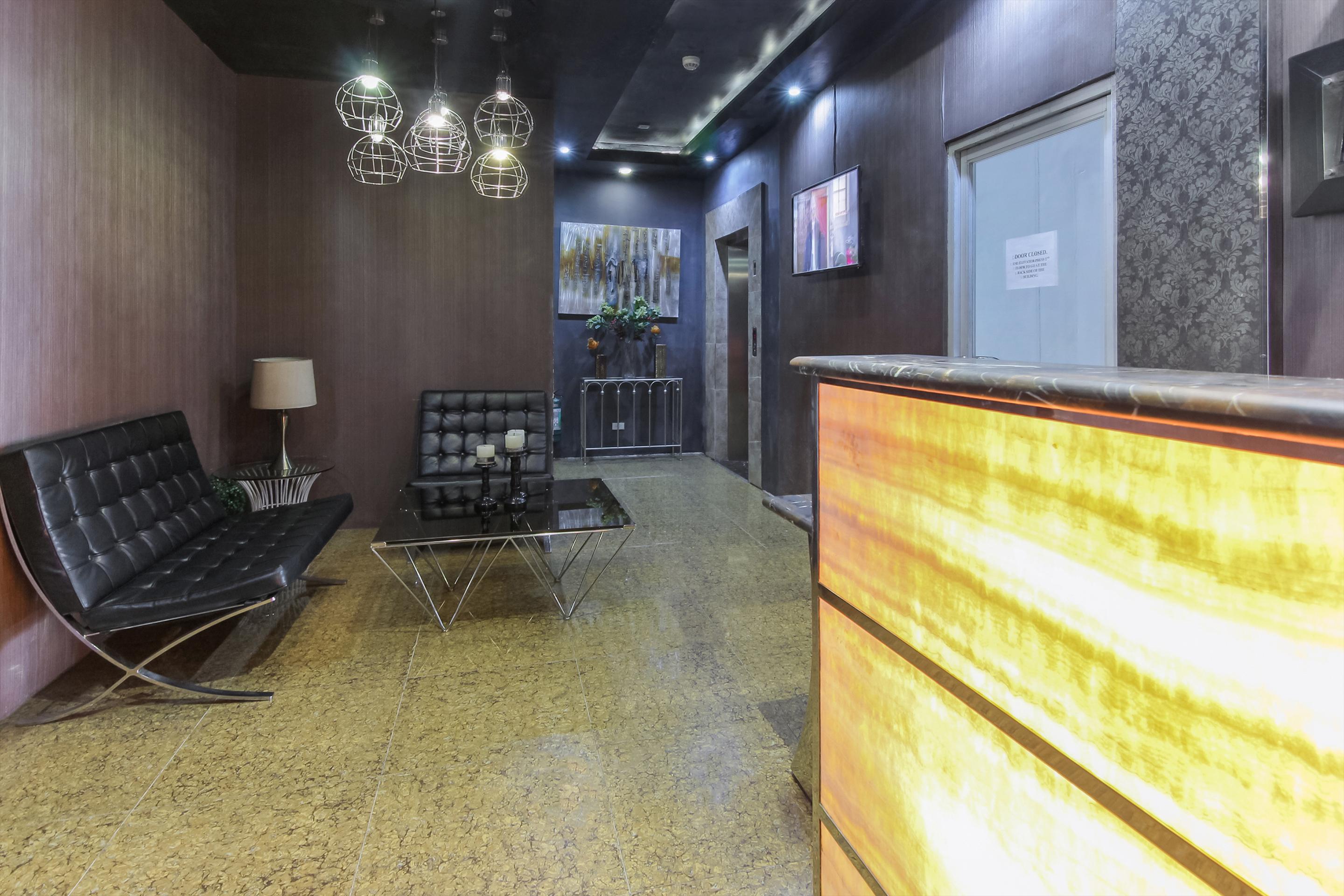 Melbourne Suites Makati City Екстериор снимка